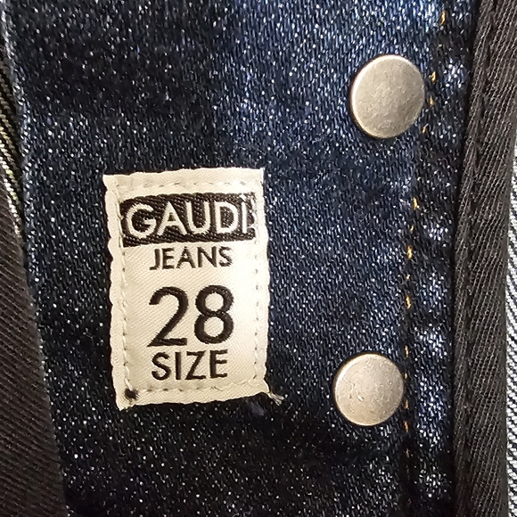 Gaudi jeans - Picture 2 of 3